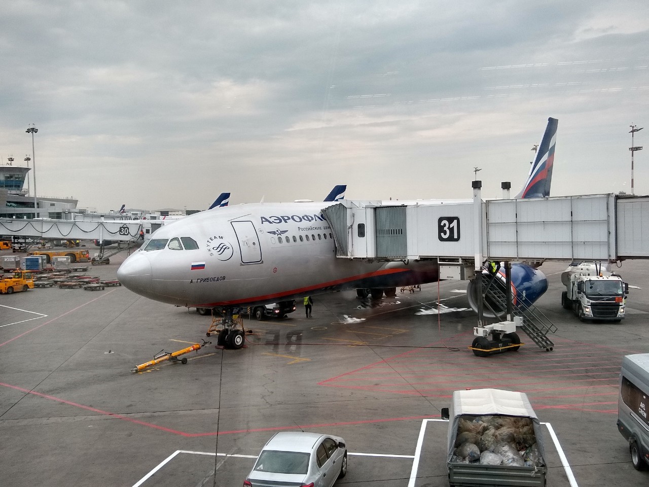 アエロフロートロシア航空が窃盗した機体がスリランカで押収されるも再びロシアへ戻る