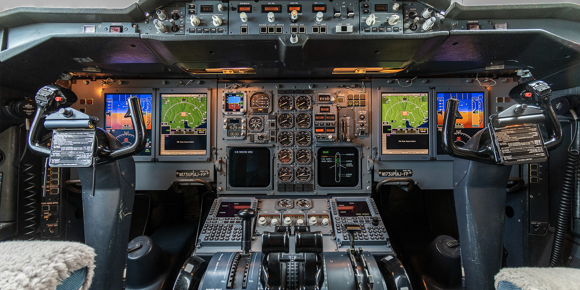 Ups ユナイテッド パーセル サービス コックピットシステムがアップグレードされたa300の初号機を受領 Sky Budget スカイバジェット