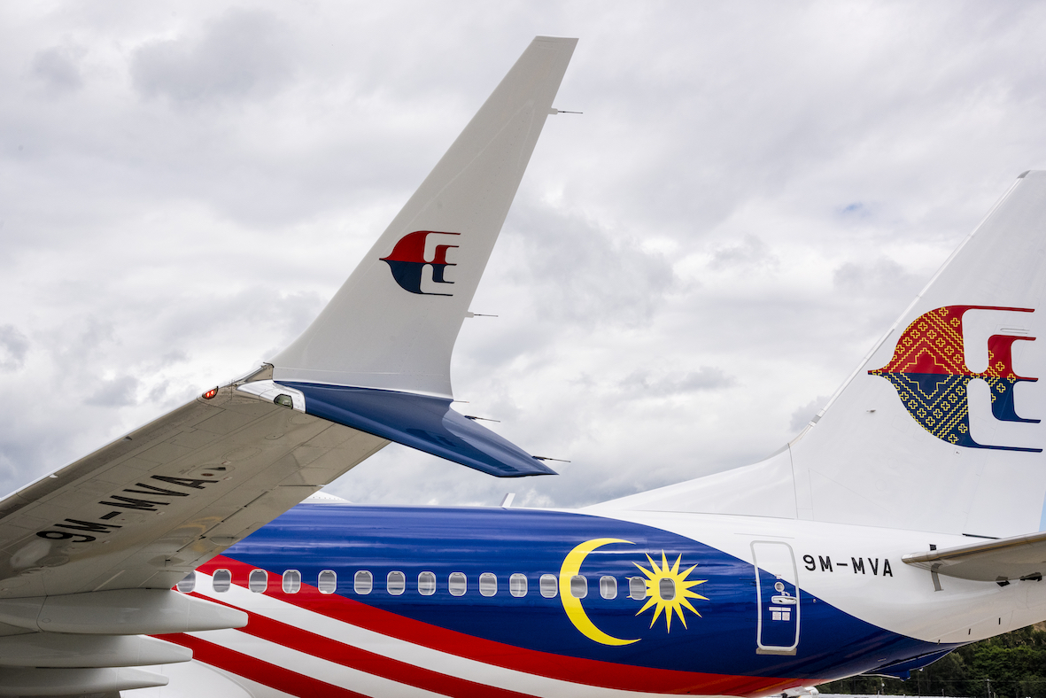 【格安直販】1/200　マレーシア航空　A350-900 民間航空機