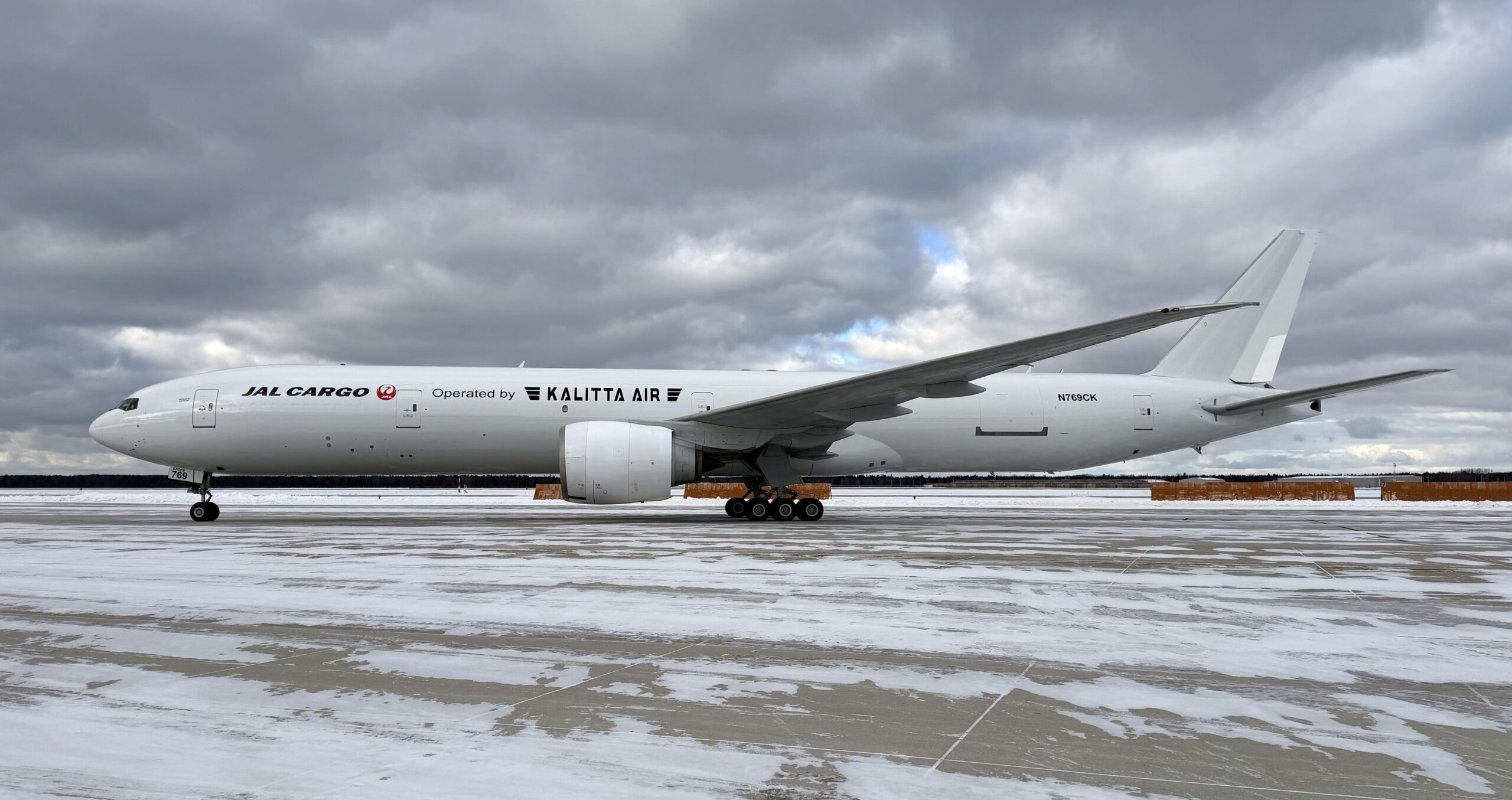 JAL、カリッタ航空との定期貨物便コードシェアを増便 777-300ERSFにJAL